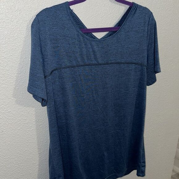 Kimmery- blue moisture wi king work out top- 2XL - Picture 2 of 6